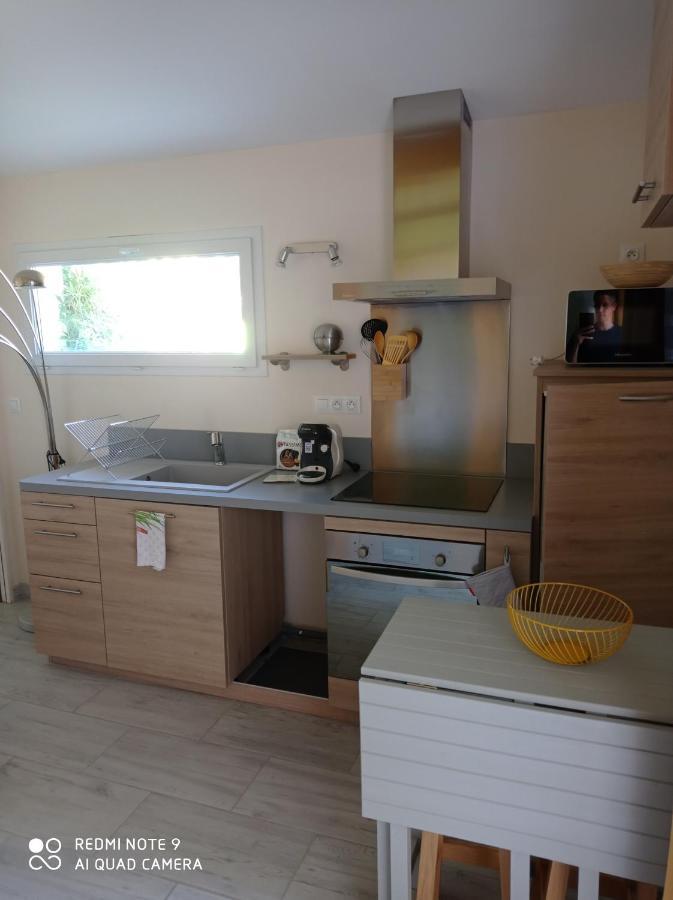 Agreable Appartement Au Calme Villeneuve  Buitenkant foto